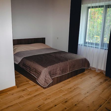 Four Rooms Apartments 切尔卡瑟 外观 照片