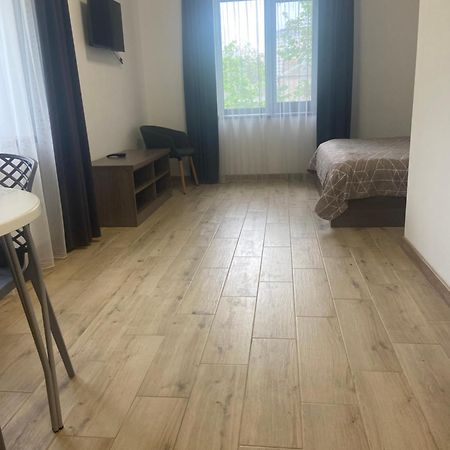Four Rooms Apartments 切尔卡瑟 外观 照片