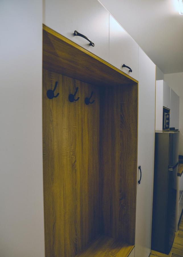 Four Rooms Apartments 切尔卡瑟 外观 照片